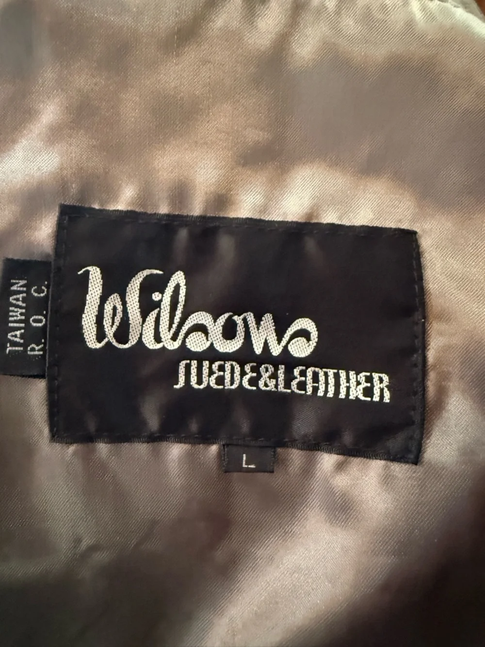 Wilsons Leather vintage 90s mint condition Suede Vest - Picture 5 of 5